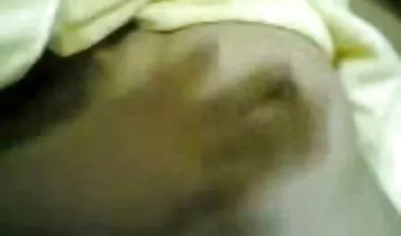 دختر مودار با عنوان کوچک در وان حمام استمناء می مشاهده فیلم سوپر خارجی کند