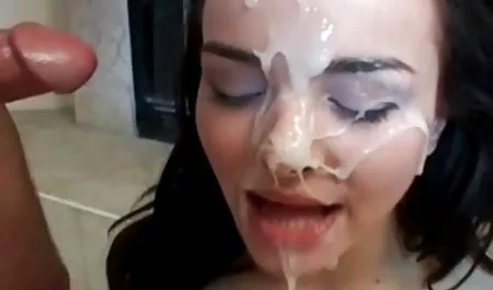 Massive Boobed عگس سگسی خارجی آنجلینا کاسترو و Maserati Fuck Tiny Latino!