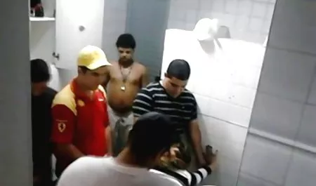 نمایش شلوار بد چهره فیلم سوپرخارجی دانلود