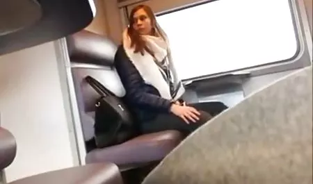 دو شیر مادر ایتالیایی که در حال لعنت کردن عکس های سکسی دختران خارجی زندگی خود هستند!